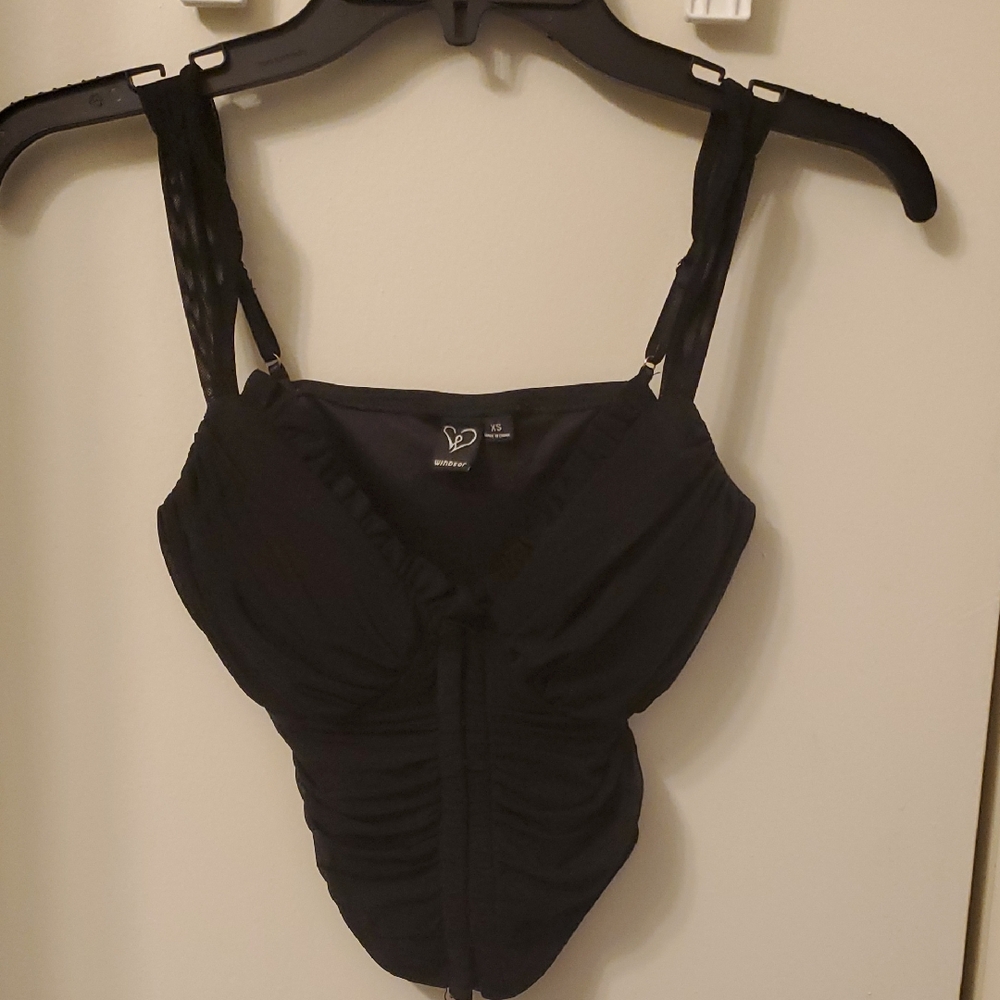 Windsor Elegant Black Ruched Crop Top with Lace Accents